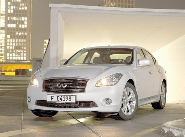 Infiniti M35h. Foto:Auto-Medienportal.Net/Infiniti